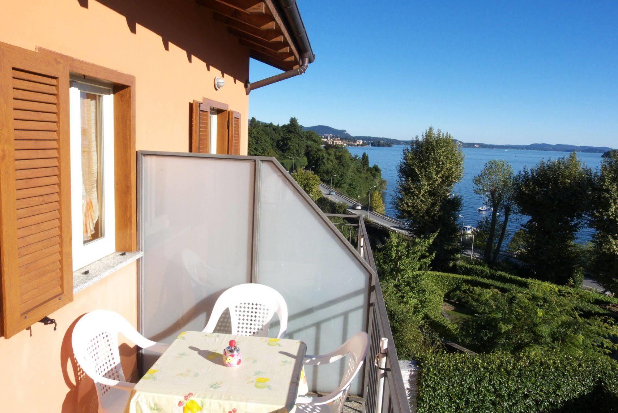 Nina & Berto Apartment Verbania Exterior photo